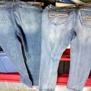 Buffalo Ladies Jeans 6x32 Two Pairs